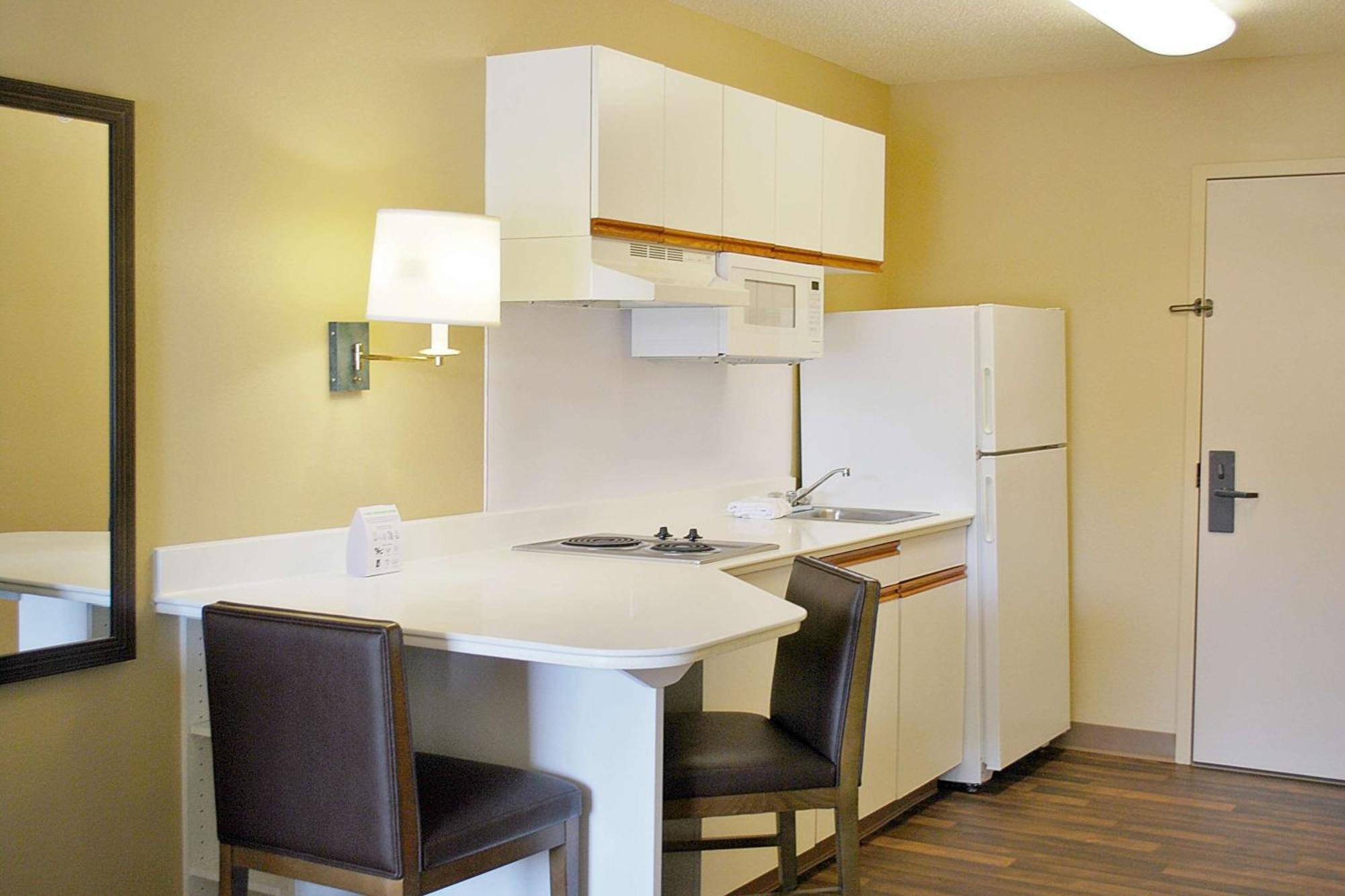 Extended Stay America Suites - Atlanta - Marietta - Powers Ferry Rd Sandy Springs Eksteriør bilde