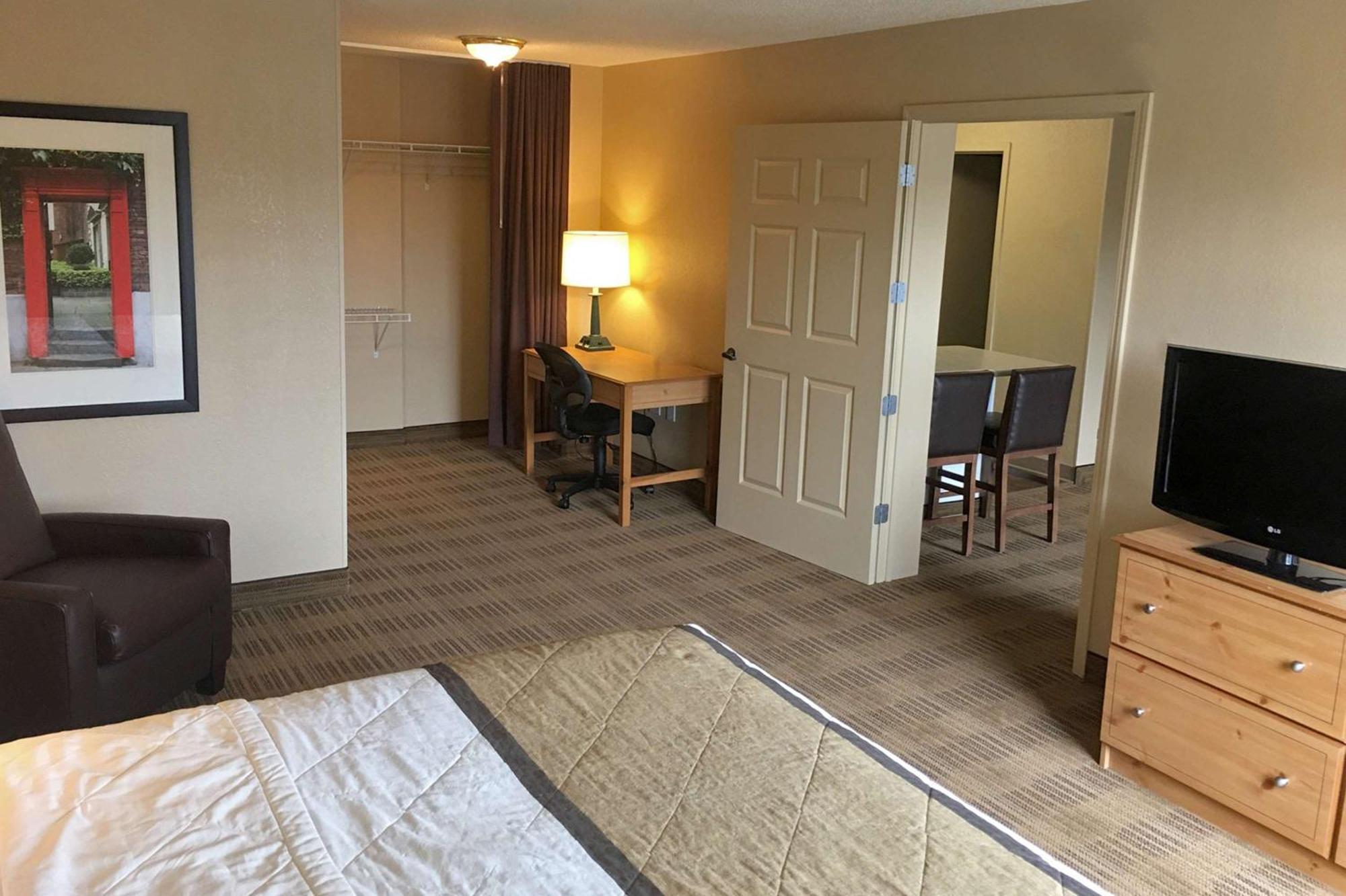 Extended Stay America Suites - Atlanta - Marietta - Powers Ferry Rd Sandy Springs Eksteriør bilde