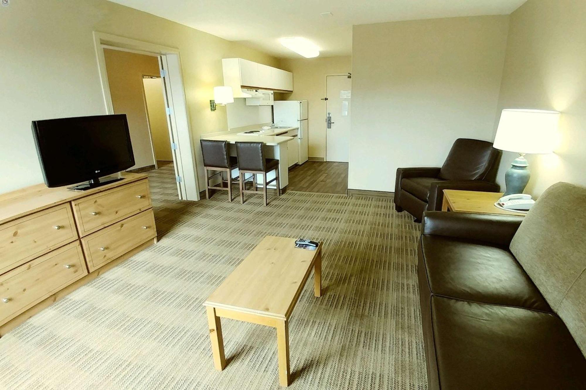 Extended Stay America Suites - Atlanta - Marietta - Powers Ferry Rd Sandy Springs Eksteriør bilde