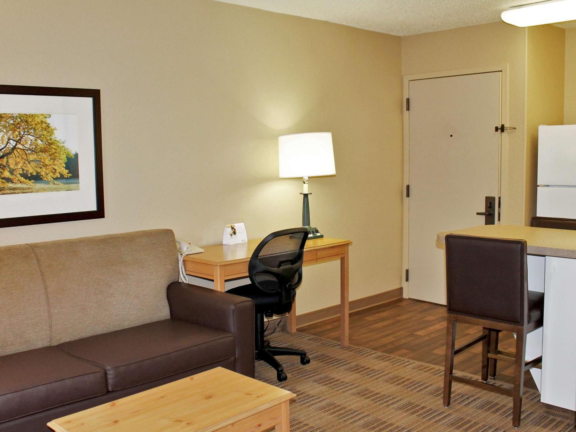 Extended Stay America Suites - Atlanta - Marietta - Powers Ferry Rd Sandy Springs Eksteriør bilde