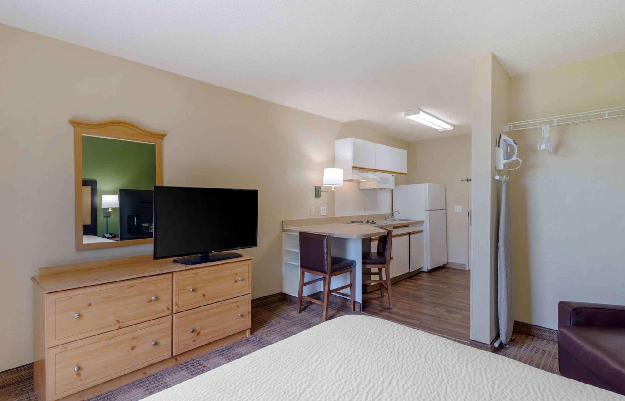 Extended Stay America Suites - Atlanta - Marietta - Powers Ferry Rd Sandy Springs Eksteriør bilde