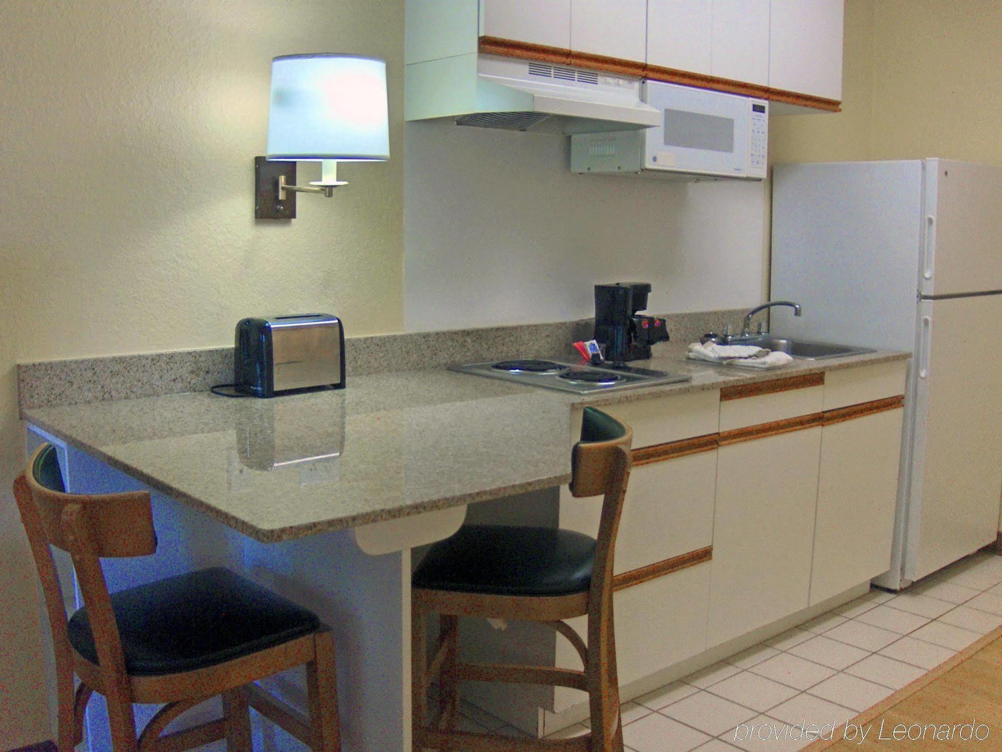 Extended Stay America Suites - Atlanta - Marietta - Powers Ferry Rd Sandy Springs Eksteriør bilde